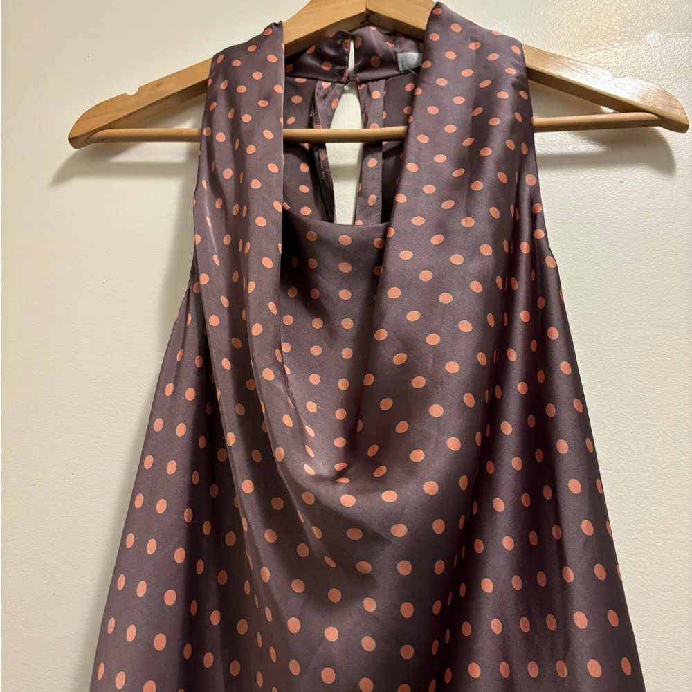 Violet & Claire Size M Brown/Orange Poker Dot Sleeveless Draped Neckline Blouse - Picture 3 of 15